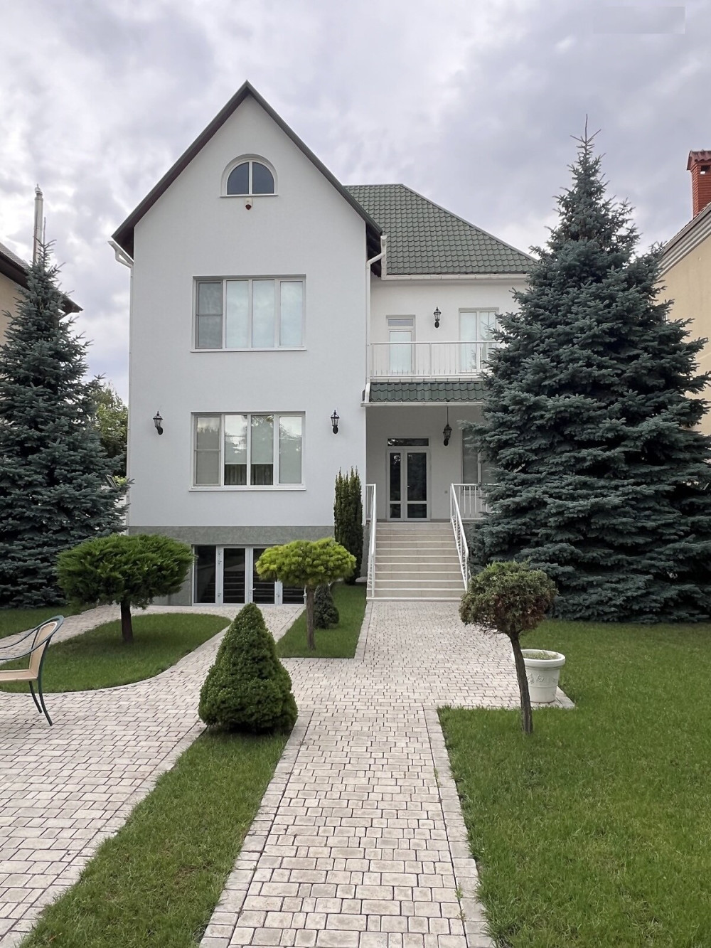 Дом на ул. Баштанная, 250 м², 580 000$ — FAKTOR