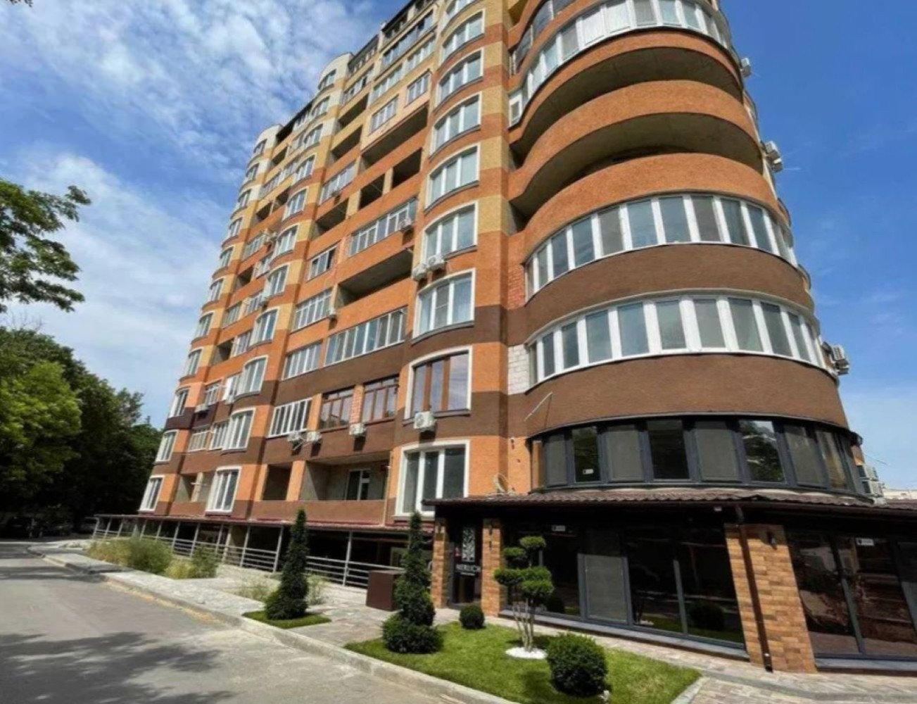 Коммерческая недвижимость на ул. Зоопарковая, 130 м², 108 000$ — FAKTOR