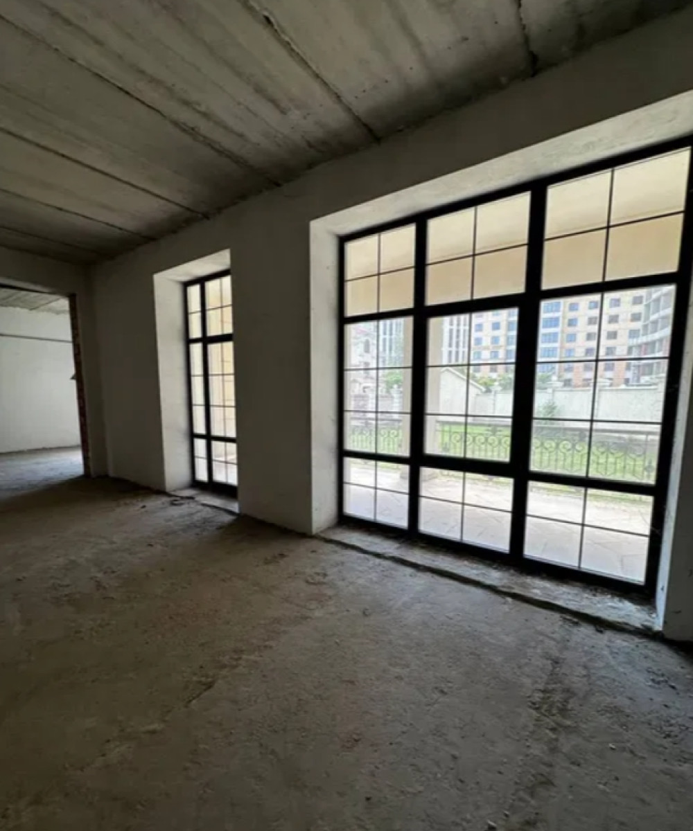 Дом на ул. Французский бульвар, 670 м², 650 000$ — FAKTOR