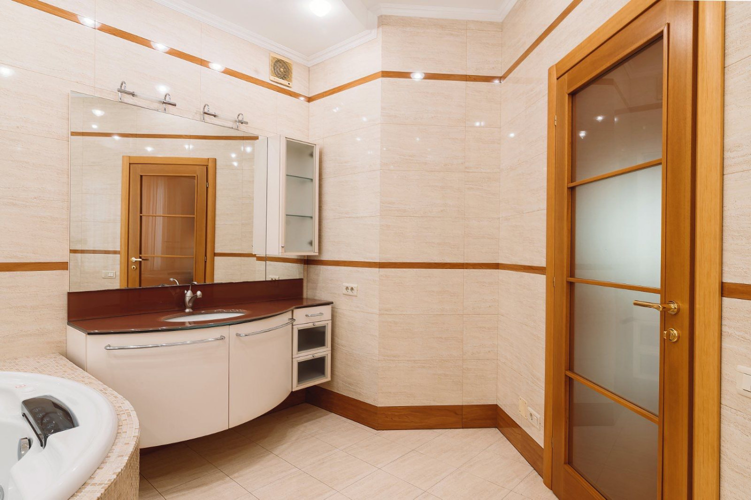 Квартира на ул. Дунаева пер, 217 м², 350 000$ — FAKTOR