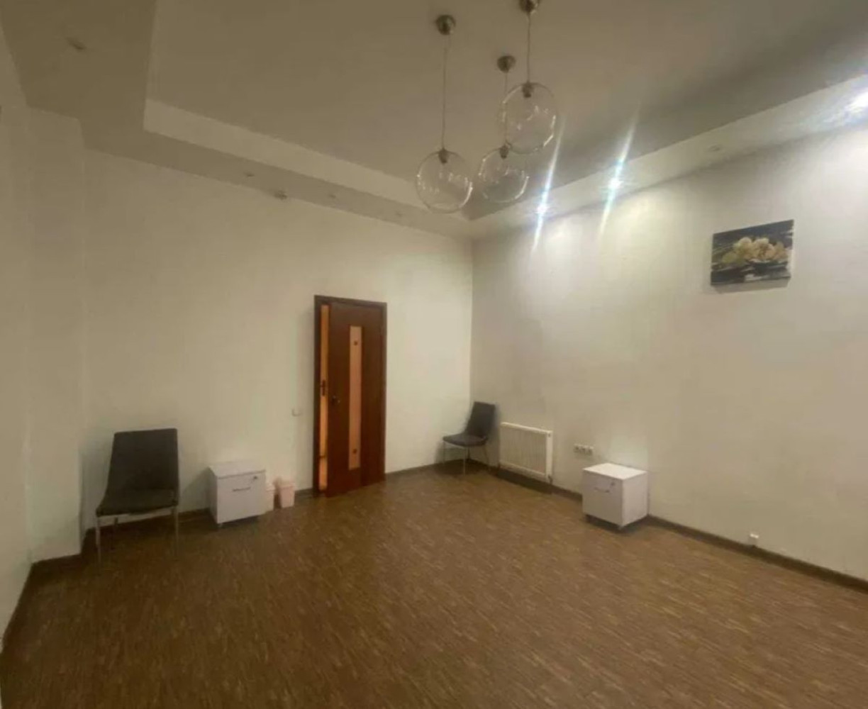 Коммерческая недвижимость на ул. Жуковского, 59 м², 72 000$ — FAKTOR
