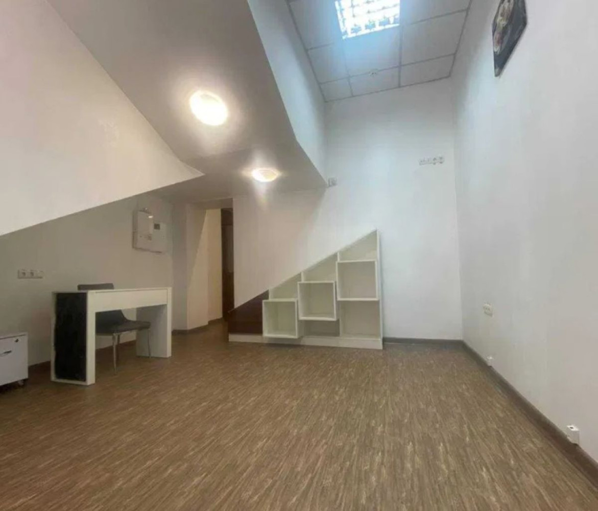 Коммерческая недвижимость на ул. Жуковского, 59 м², 72 000$ — FAKTOR