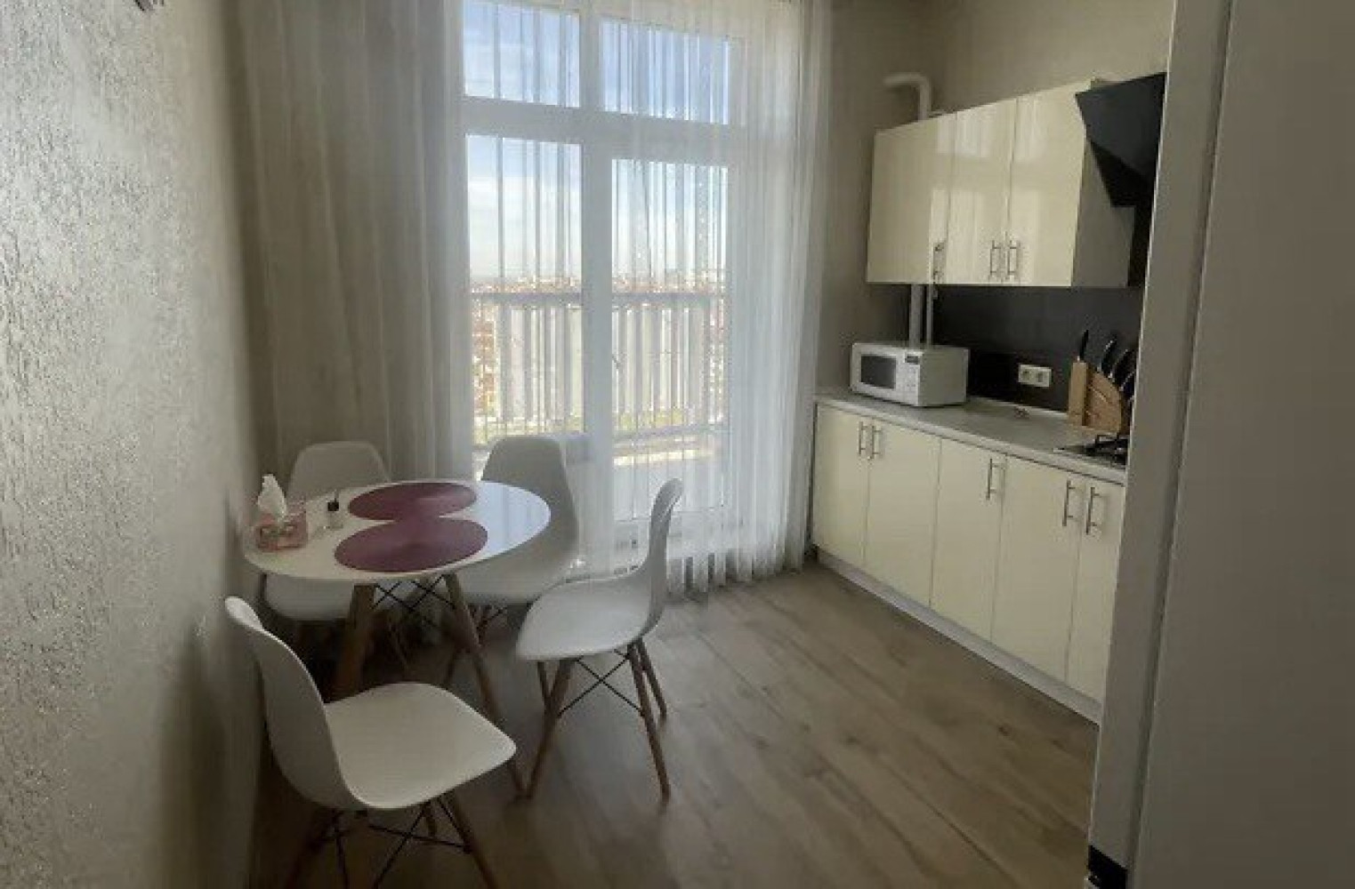 Квартира на вул. Чехова, 40 м², 45 000$ — FAKTOR