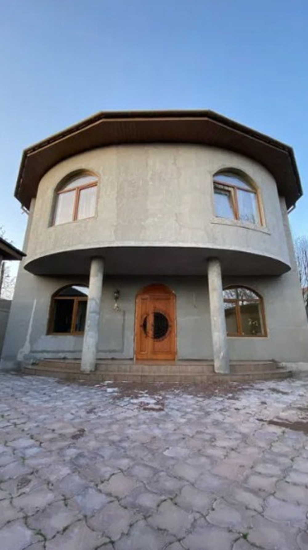 Дом на ул. Пограничная, 284 м², 320 000$ — FAKTOR