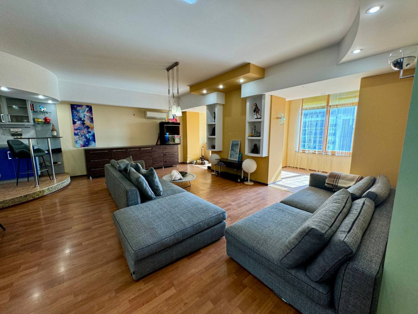 Квартира на вул. Тенистая, 240 м², 190 000$ — FAKTOR