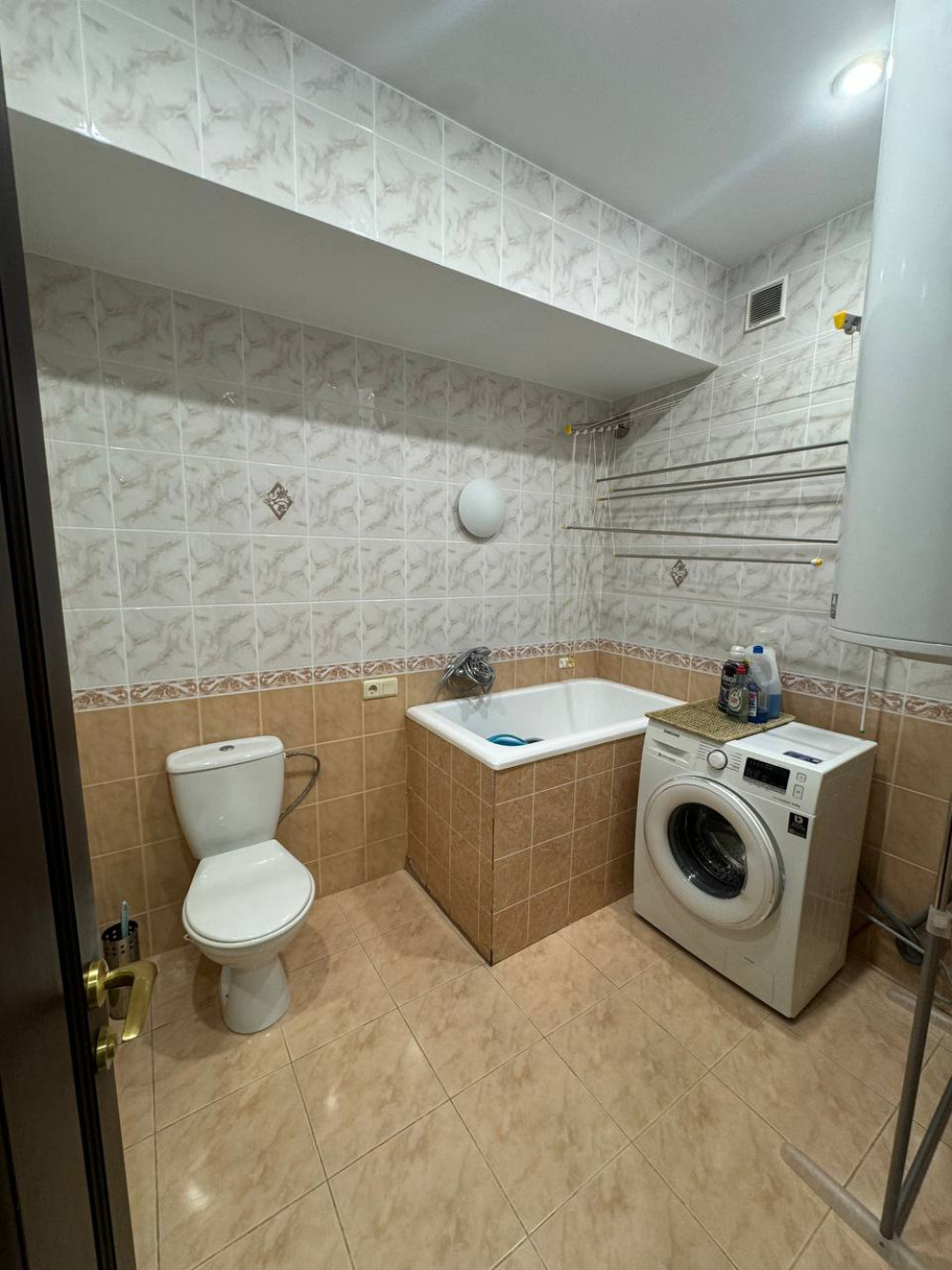 Квартира на вул. Тенистая, 240 м², 190 000$ — FAKTOR
