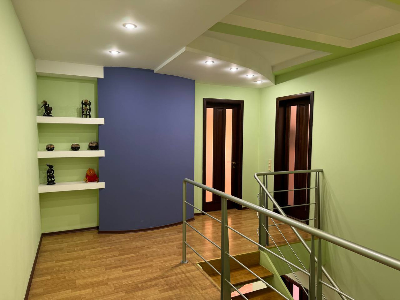 Квартира на вул. Тенистая, 240 м², 190 000$ — FAKTOR