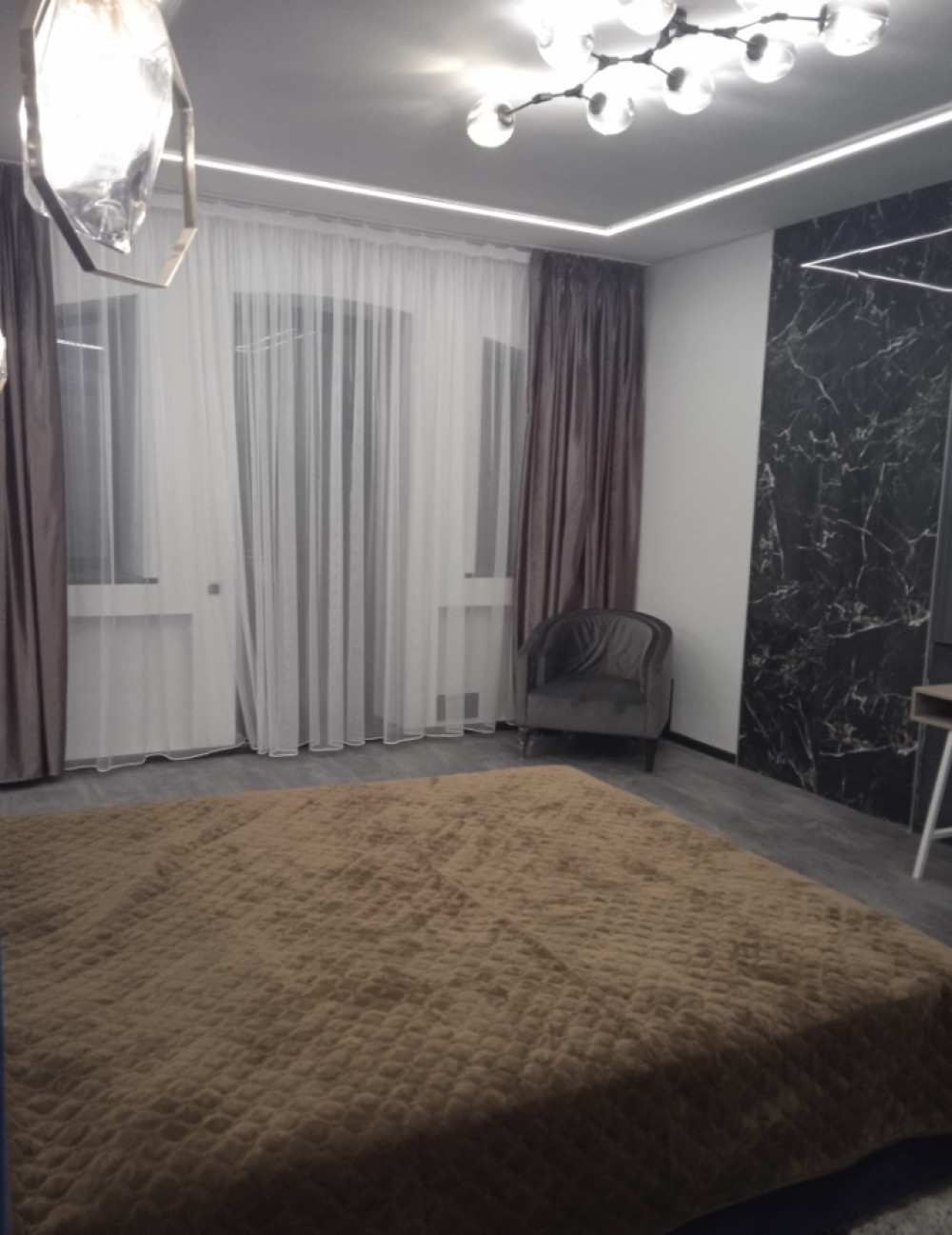 Дом на ул. Средняя, 625 м², 540 000$ — FAKTOR