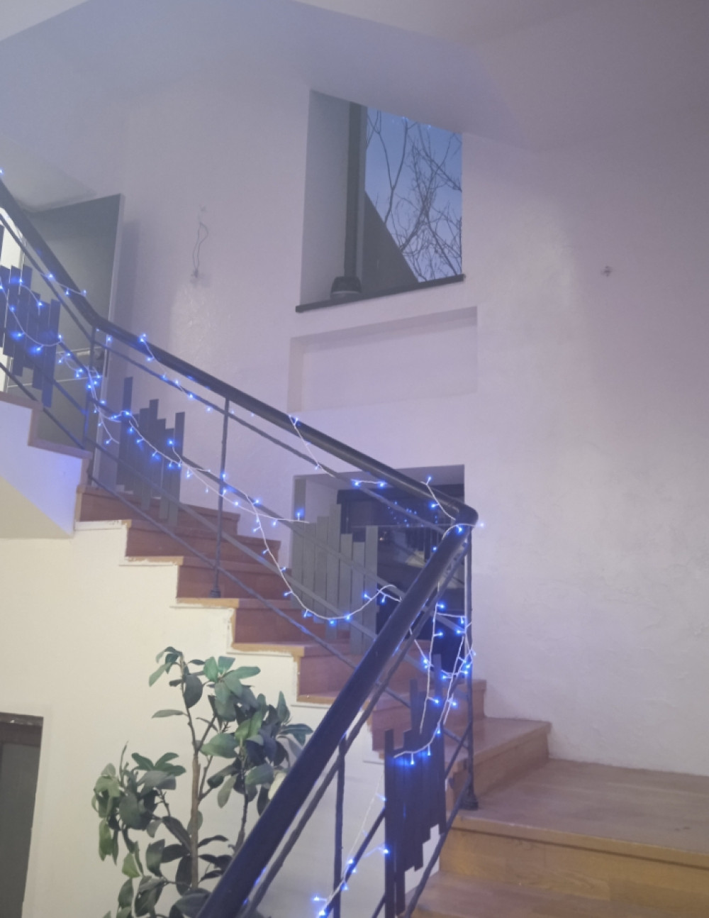 Дом на ул. Средняя, 625 м², 540 000$ — FAKTOR