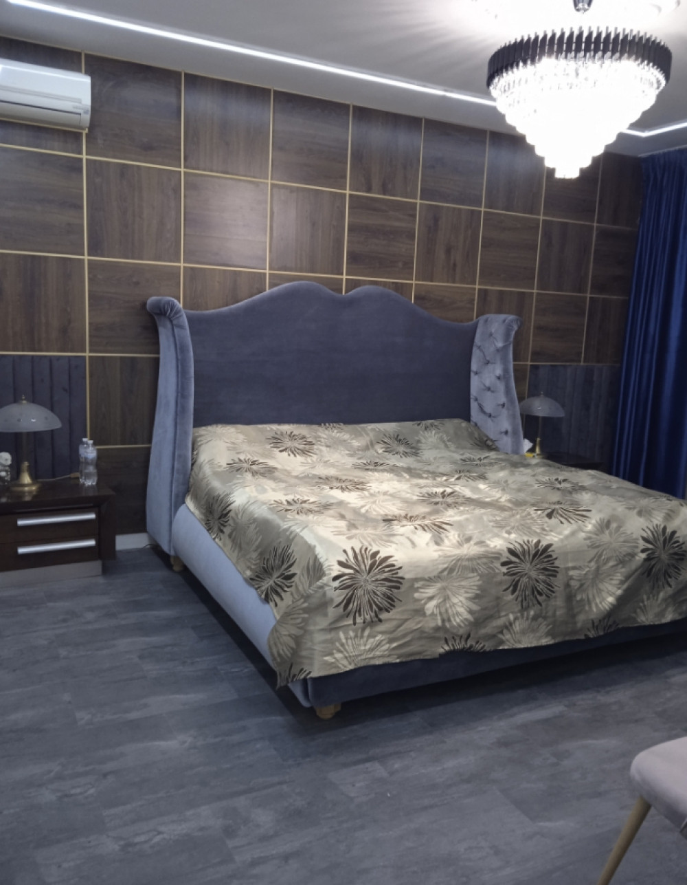 Дом на ул. Средняя, 625 м², 540 000$ — FAKTOR