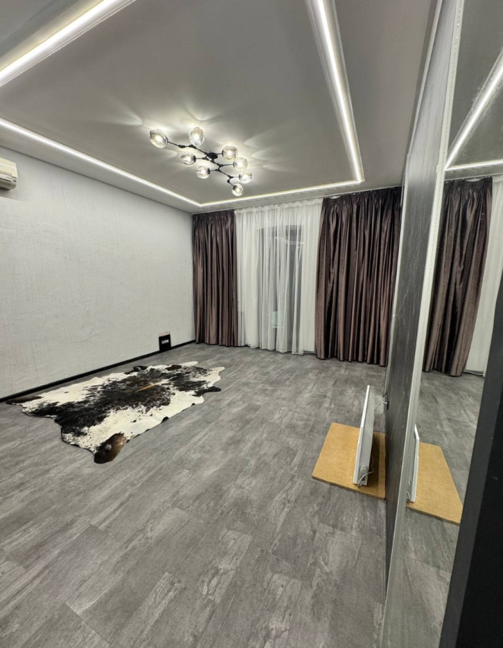 Дом на ул. Средняя, 625 м², 540 000$ — FAKTOR