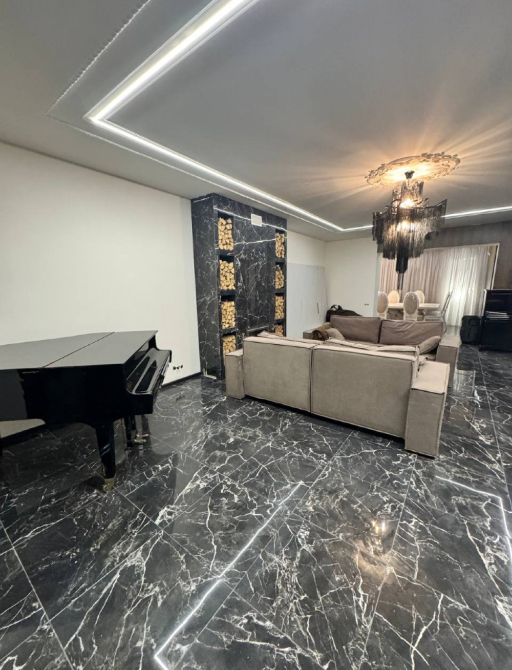 Дом на ул. Средняя, 625 м², 540 000$ — FAKTOR