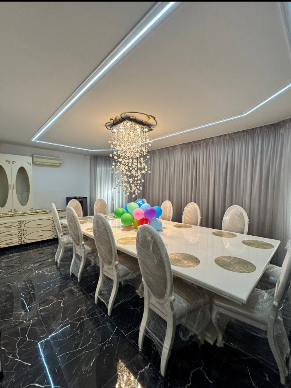 Дом на ул. Средняя, 625 м², 540 000$ — FAKTOR