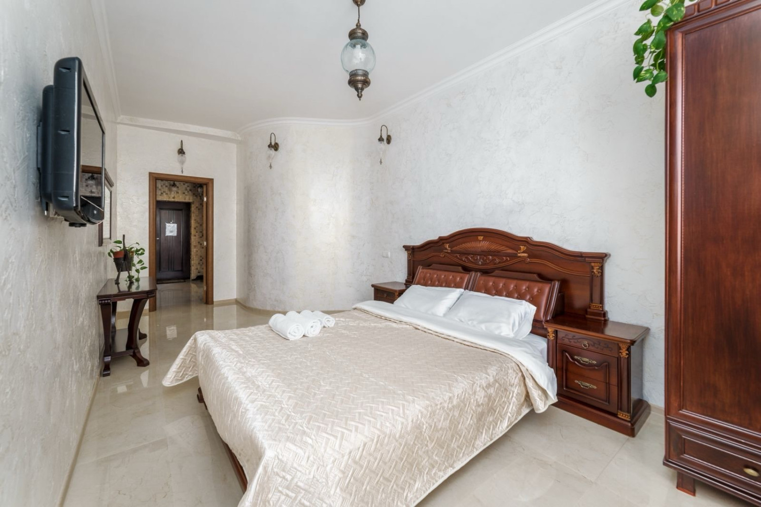 Квартира на вул. Тенистая, 110 м², 180 000$ — FAKTOR