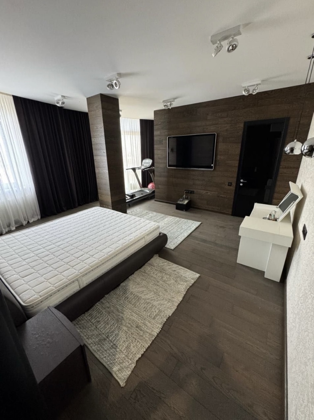 Квартира на ул. Говорова Маршала, 250 м², 350 000$ — FAKTOR