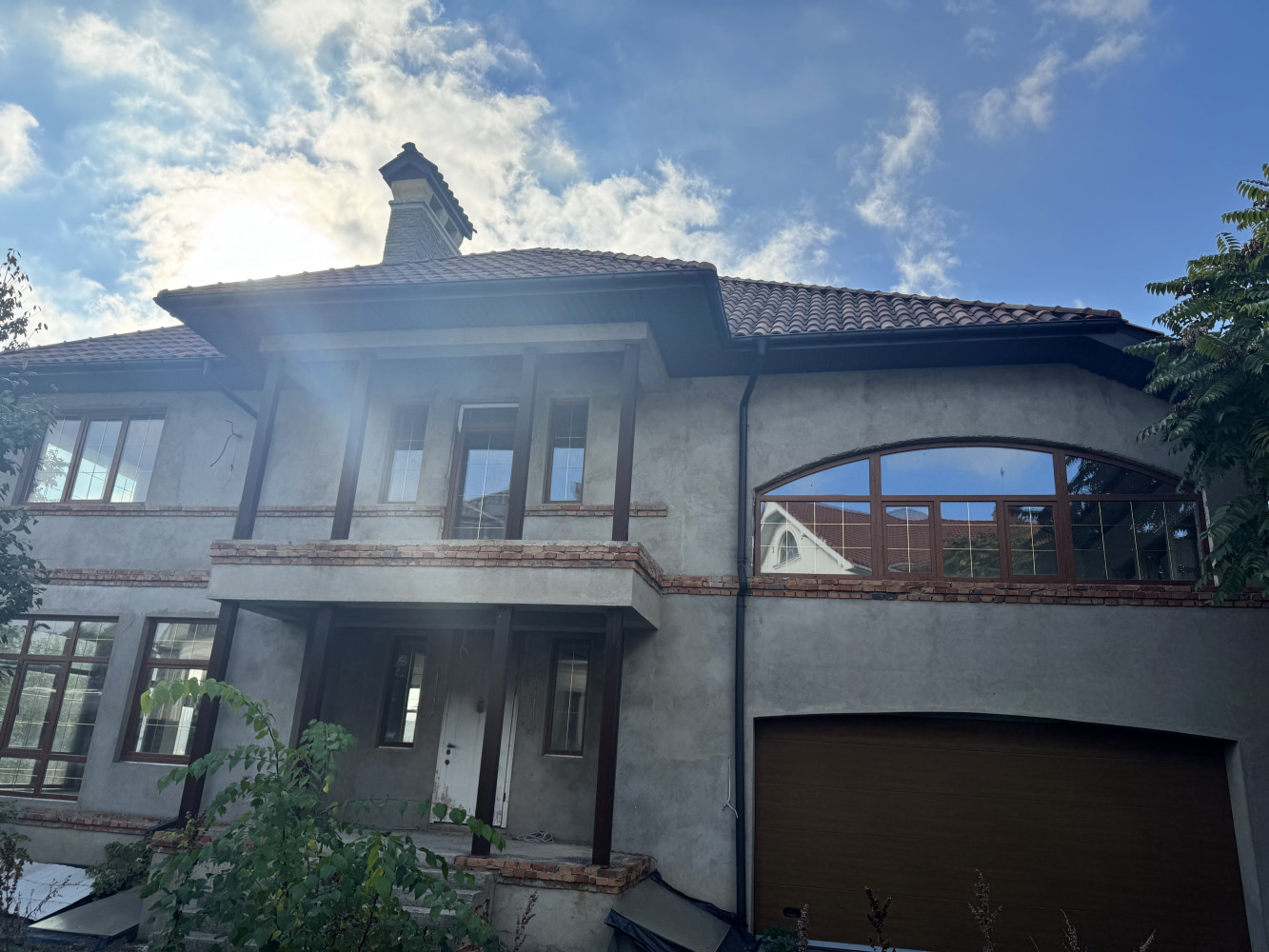 Дом на ул. Бризовая, 392 м², 190 000$ — FAKTOR
