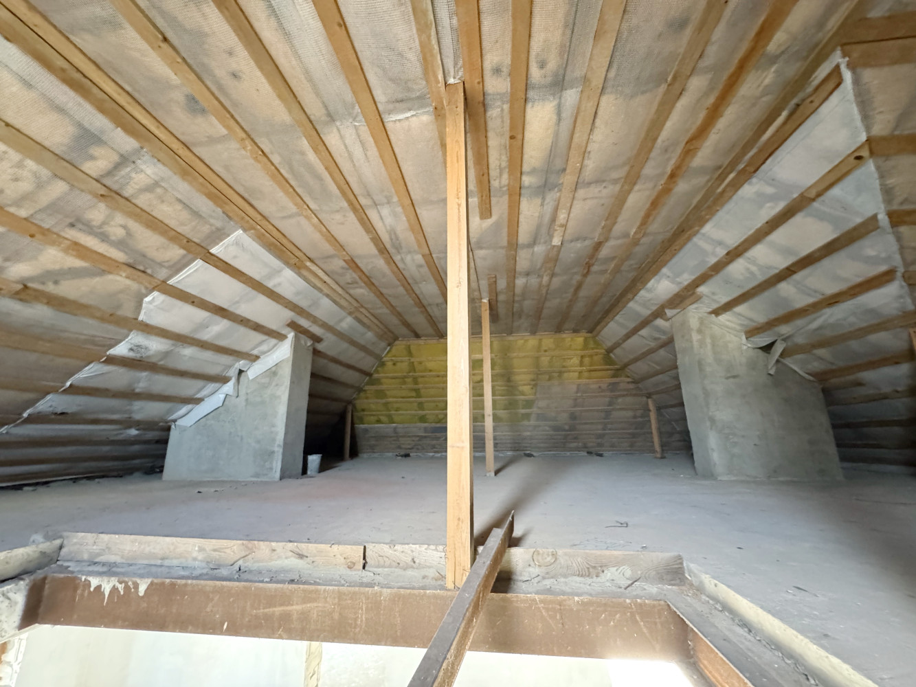 Дом на ул. Бризовая, 392 м², 190 000$ — FAKTOR