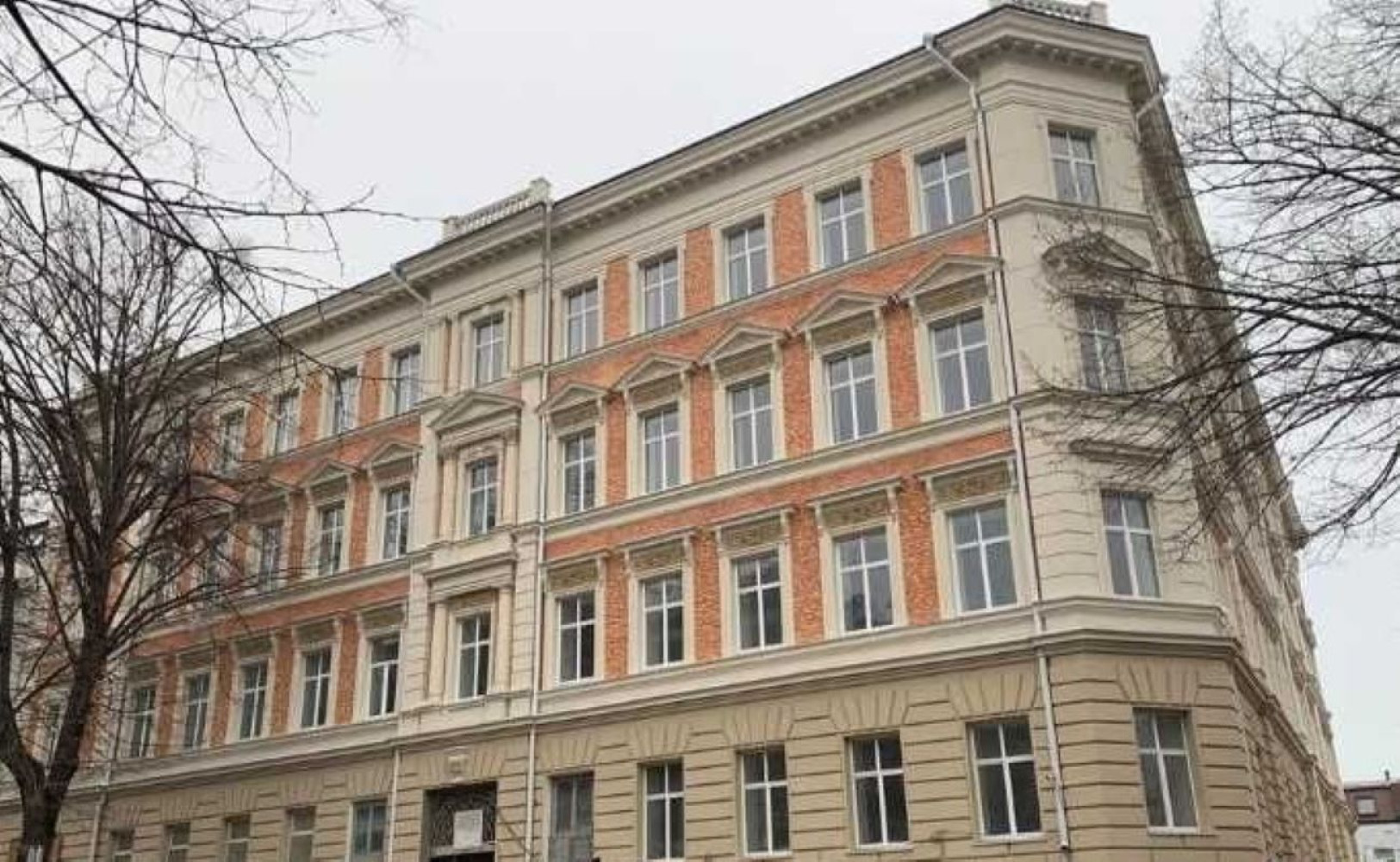 Коммерческая недвижимость на ул. Дерибасовская, 554 м², 820 000$ — FAKTOR
