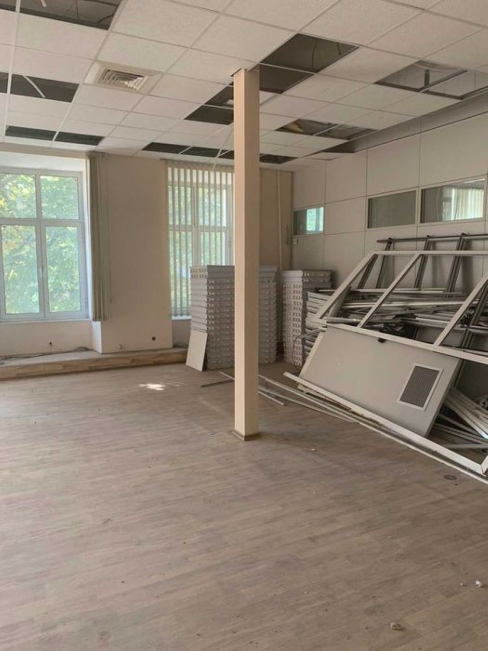 Коммерческая недвижимость на ул. Дерибасовская, 554 м², 820 000$ — FAKTOR