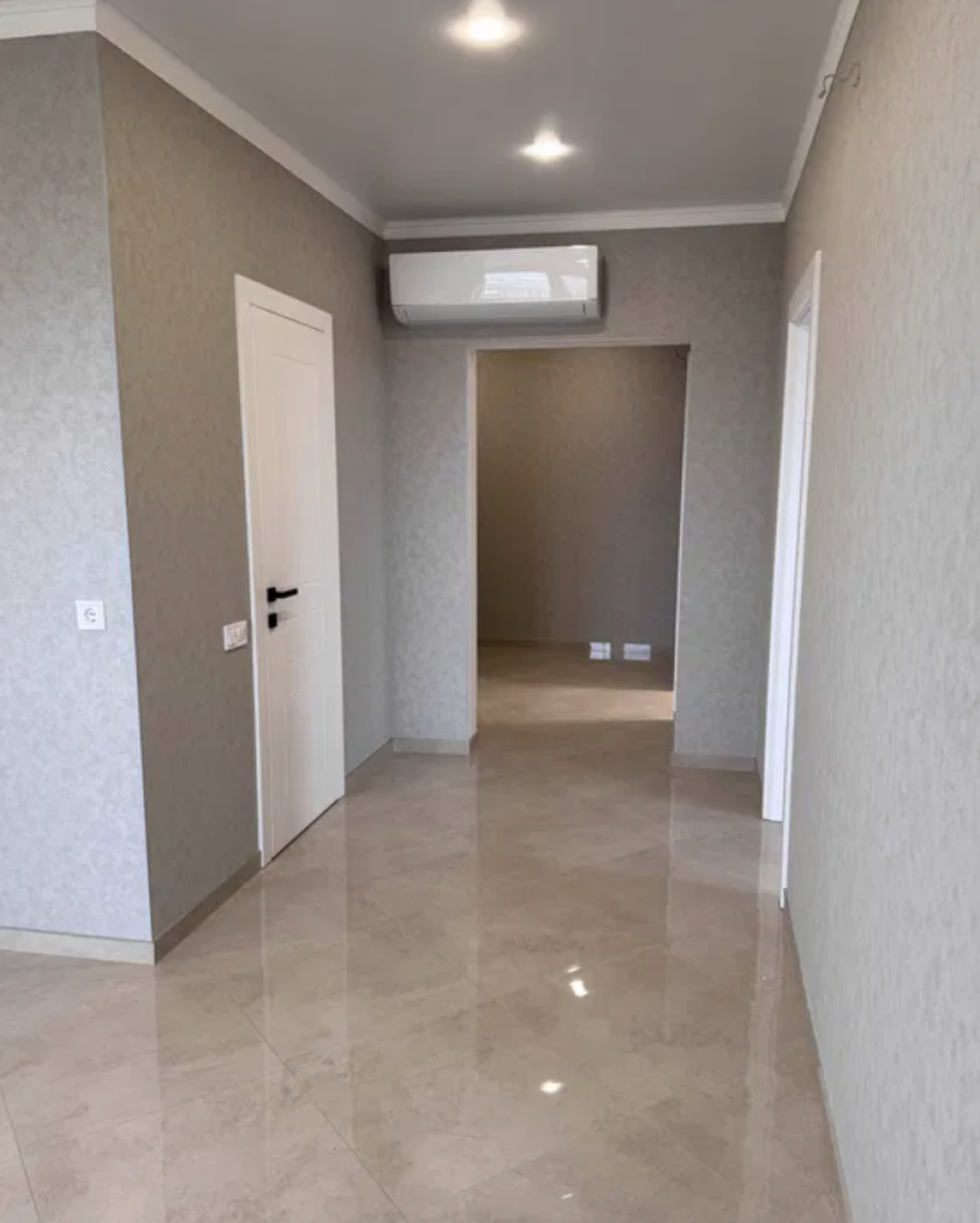 Квартира на ул. Сахарова Академика, 58 м², 100 000$ — FAKTOR
