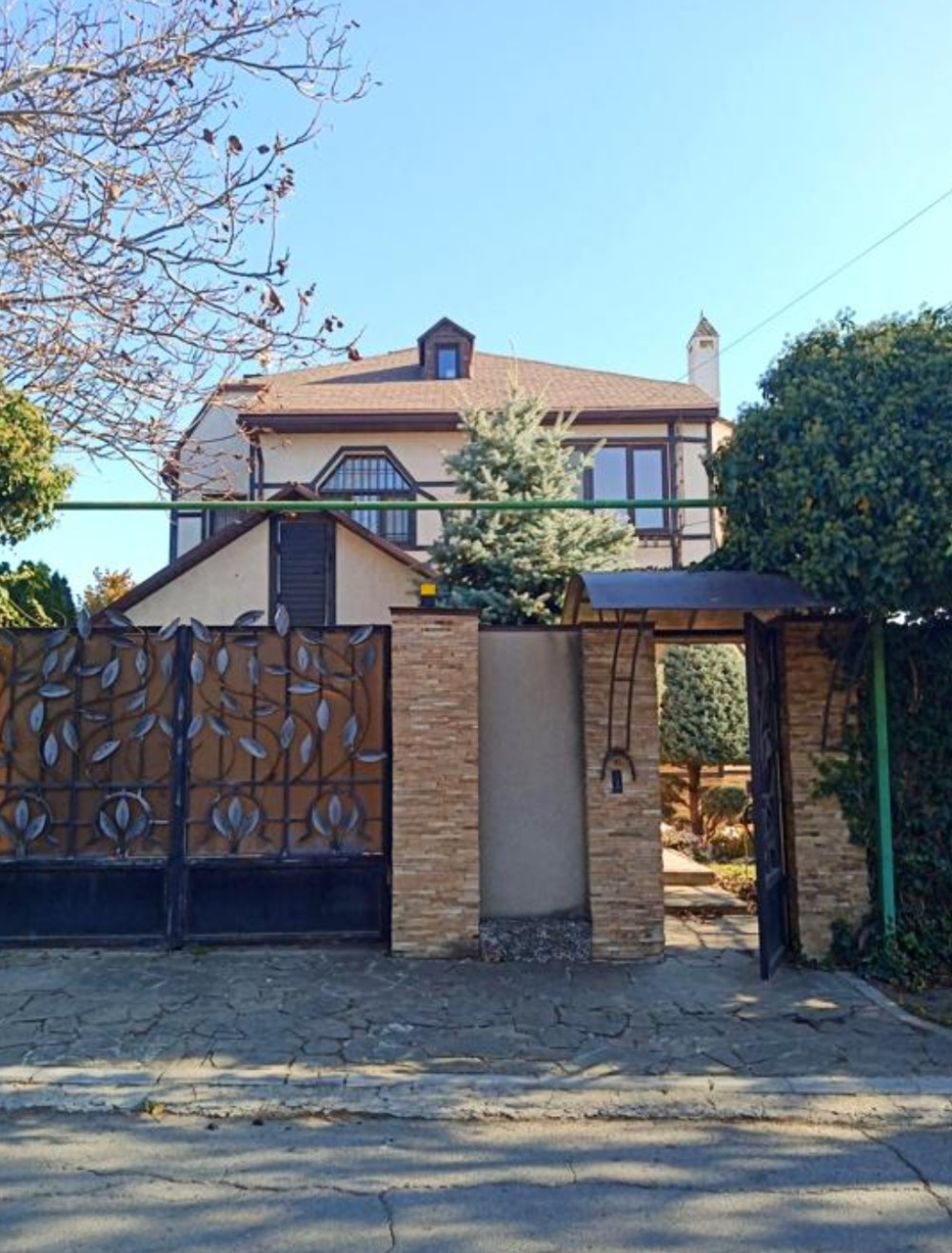 Дом на ул. Мастерская, 320 м², 255 000$ — FAKTOR