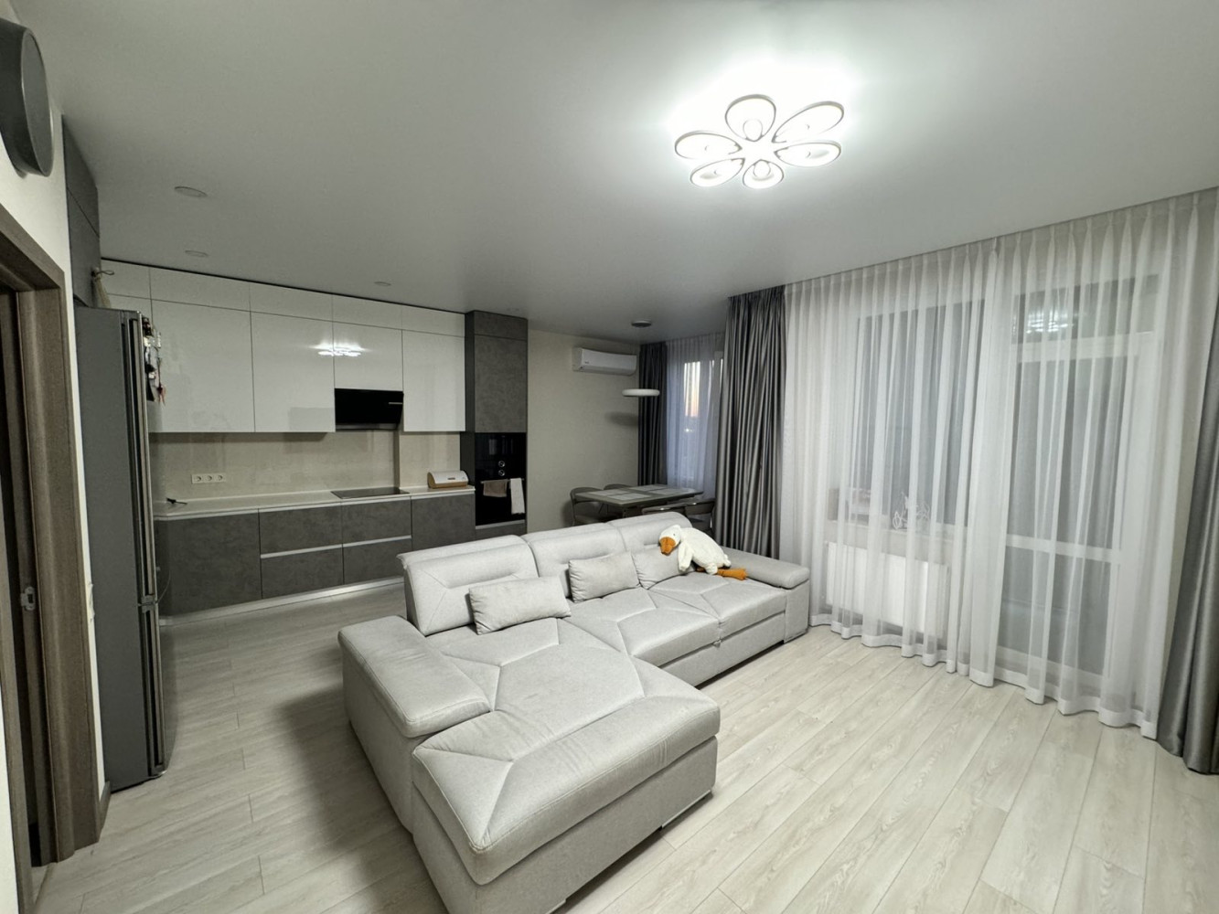 Квартира на ул. Спортивная, 90 м², 130 000$ — FAKTOR