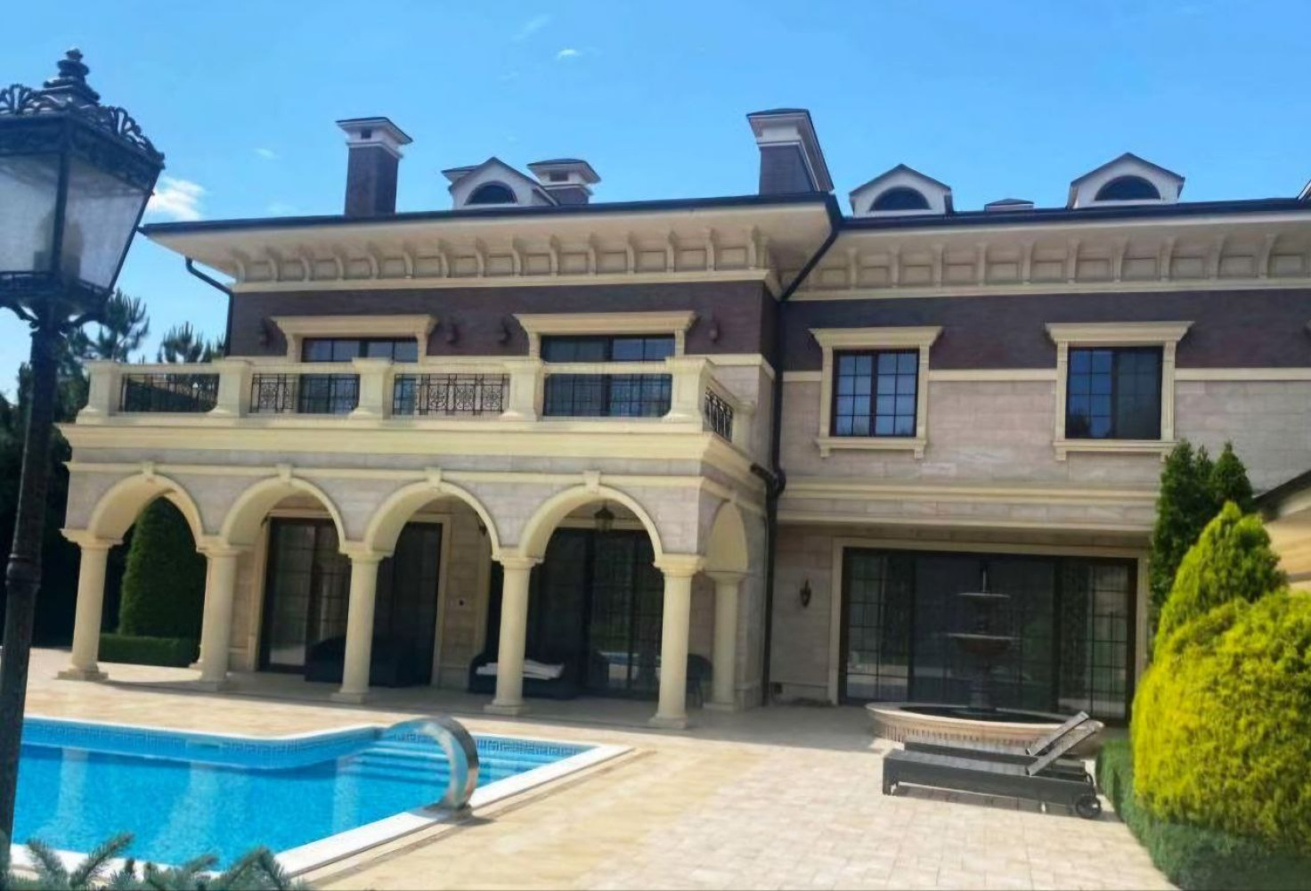 Дом на ул. Фонтанская дорога (Киевский), 1500 м², 7 000 000$ — FAKTOR