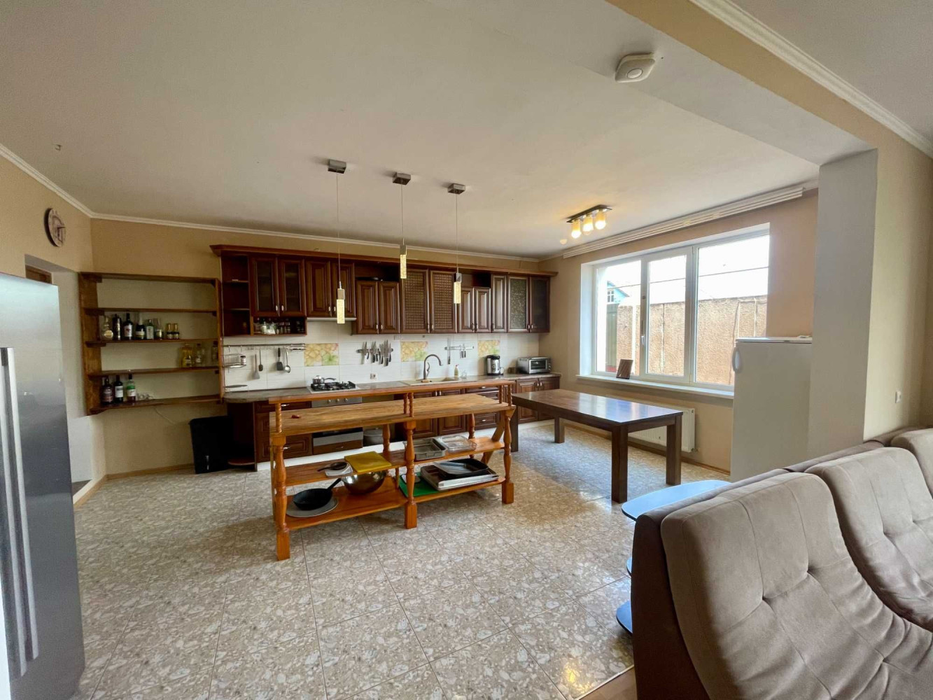 Будинок на вул. Луговая, 260 м², 149 000$ — FAKTOR