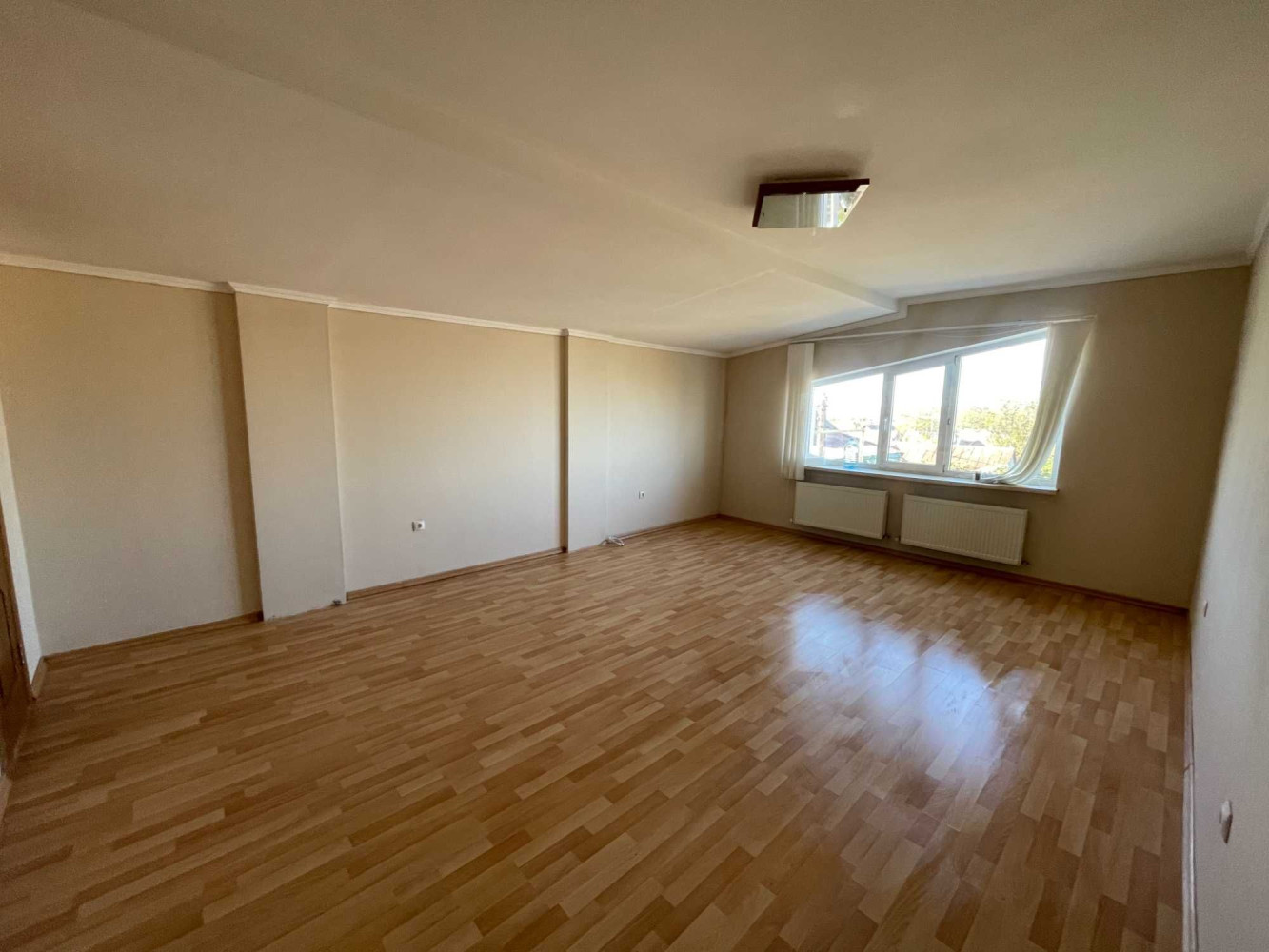 Будинок на вул. Луговая, 260 м², 149 000$ — FAKTOR