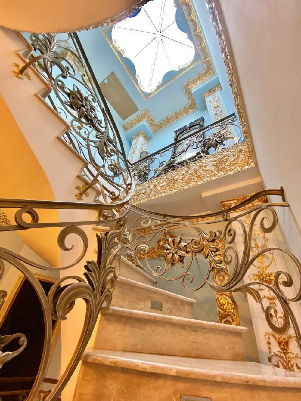 Квартира на ул. Мукачевский пер, 360 м², 500 000$ — FAKTOR