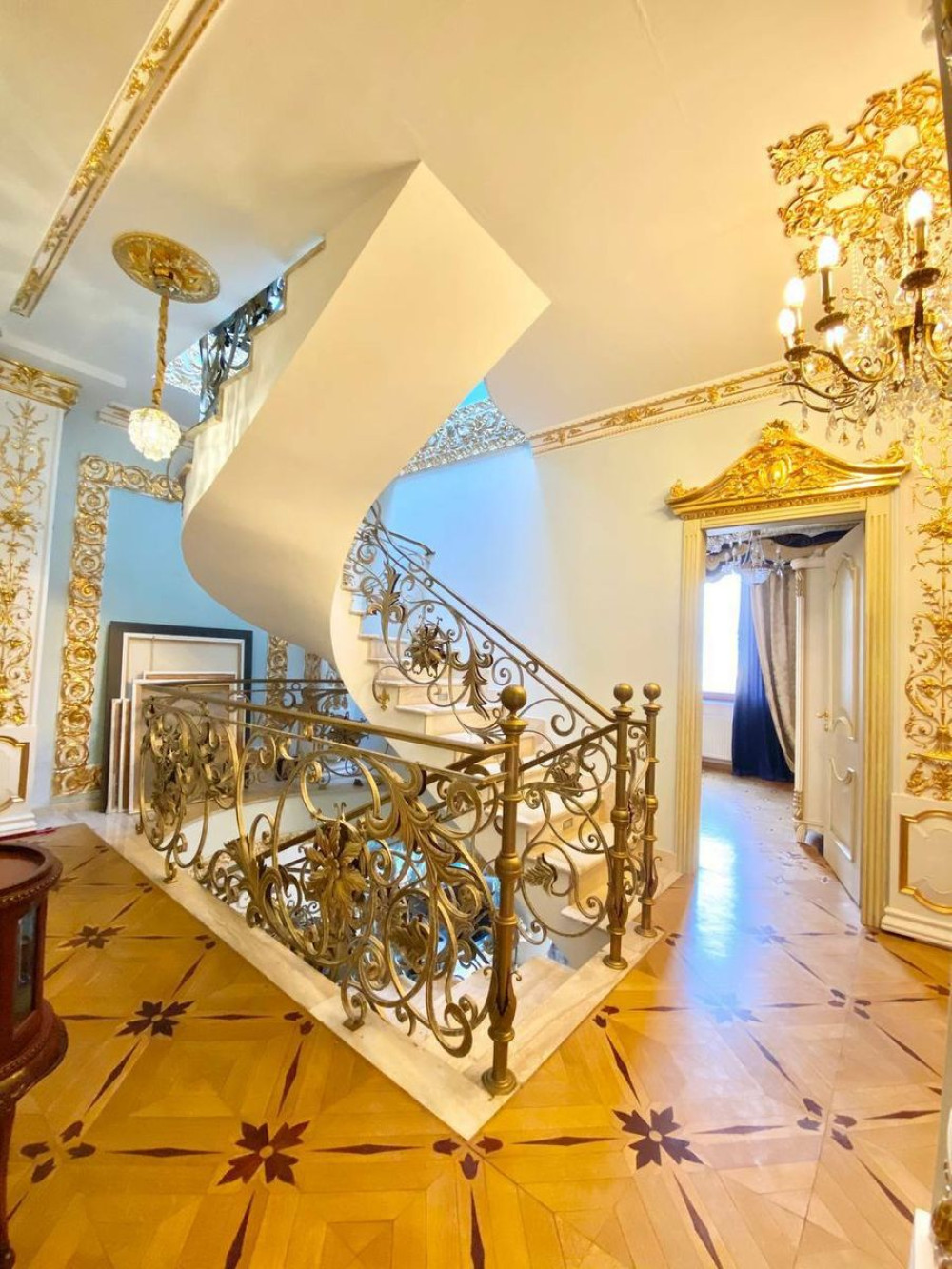 Квартира на ул. Мукачевский пер, 360 м², 500 000$ — FAKTOR