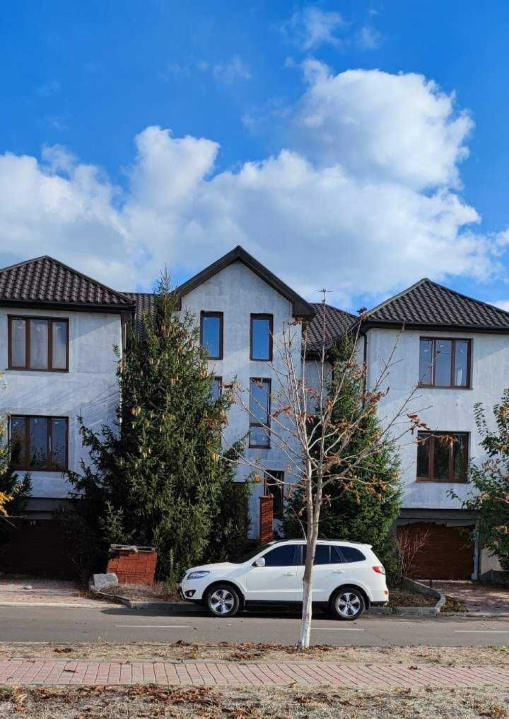 Дом на ул. Коралловая, 740 м², 334 000$ — FAKTOR
