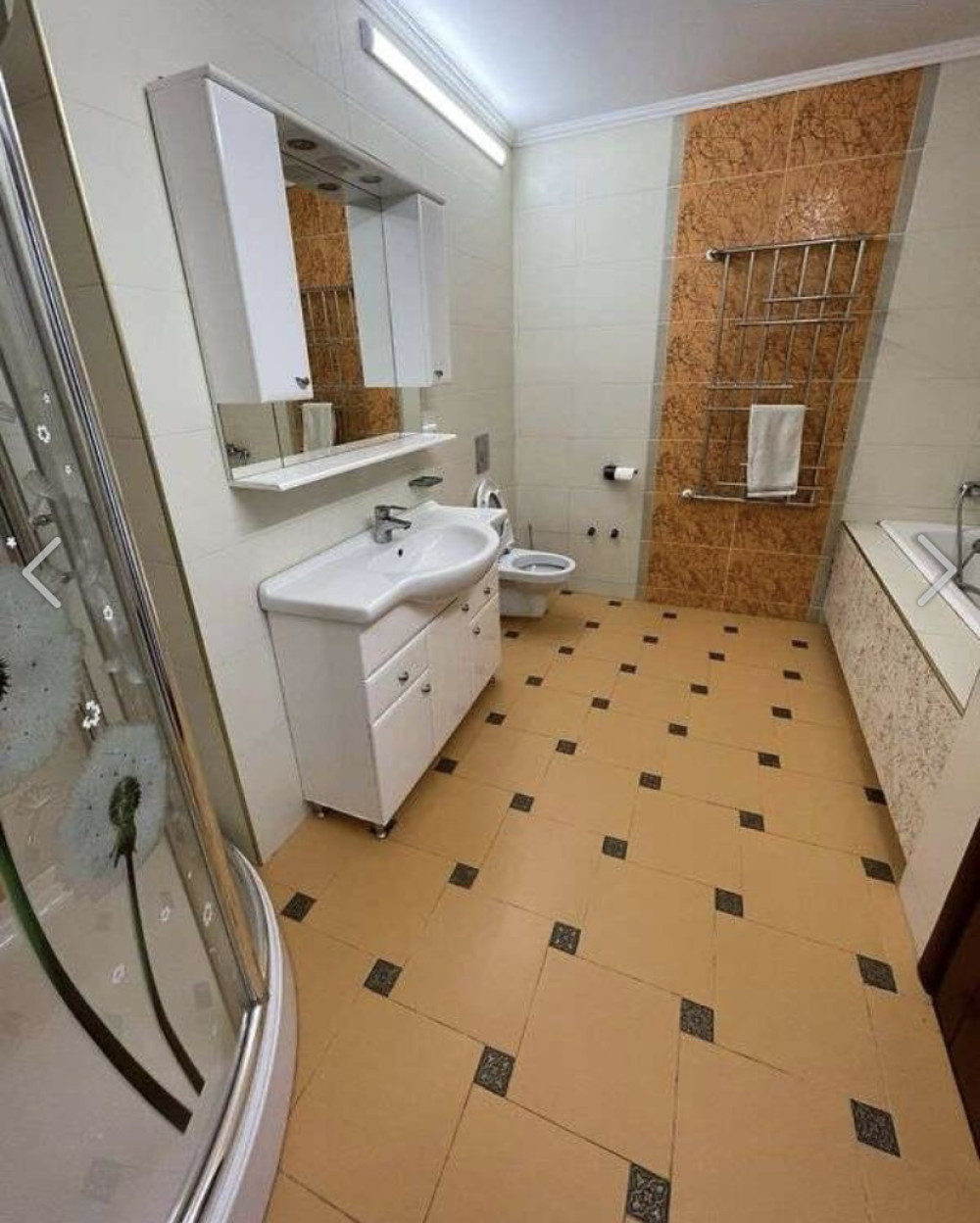 Квартира на вул. Глушко Академика проспект, 135 м², 110 000$ — FAKTOR