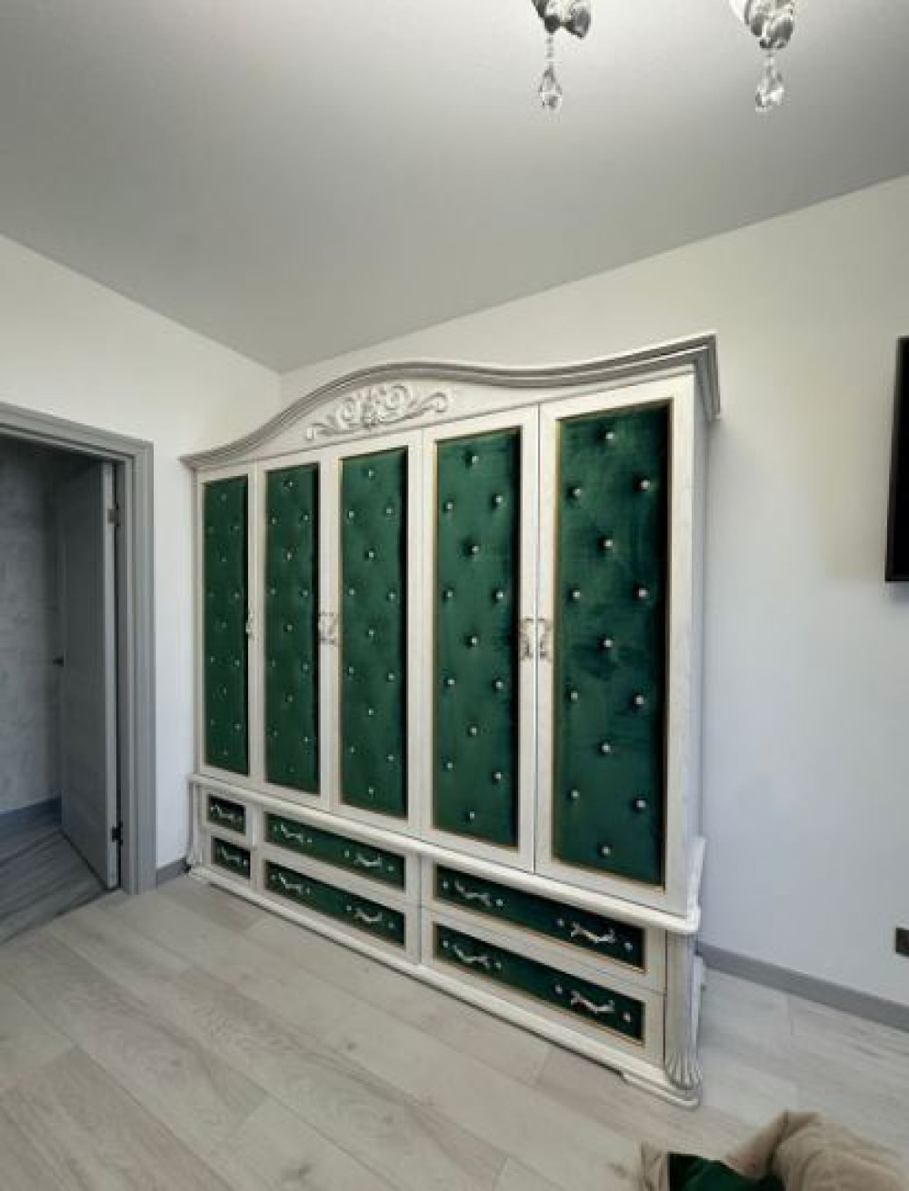 Квартира на ул. Каманина, 145 м², 350 000$ — FAKTOR