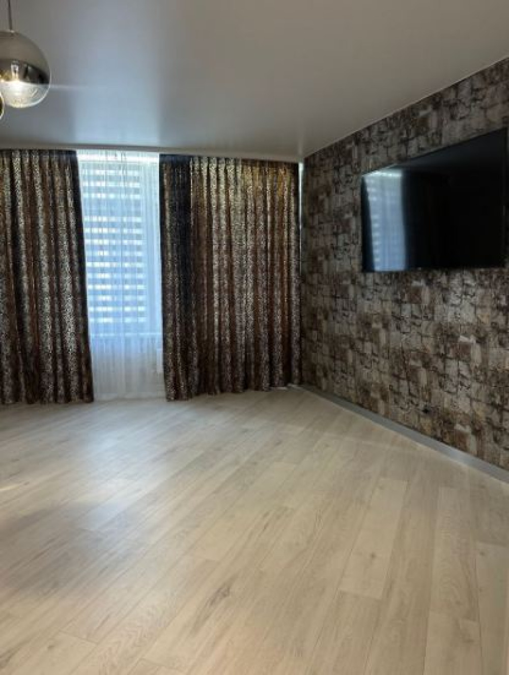 Квартира на ул. Каманина, 145 м², 350 000$ — FAKTOR