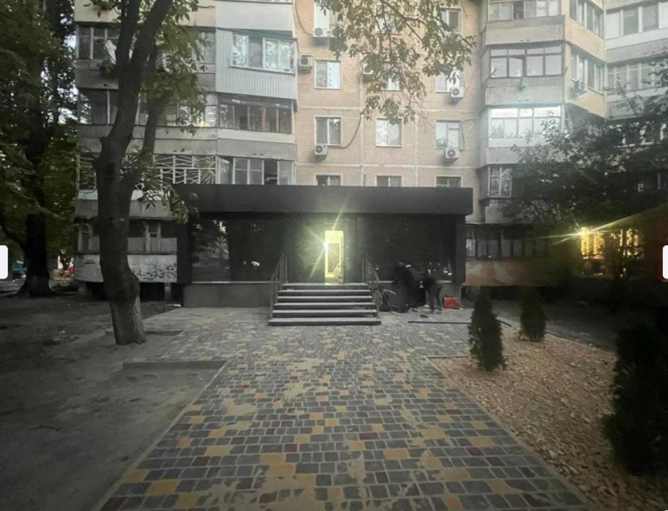 Коммерческая недвижимость на ул. Королева Академика, 90 м², 165 000$ — FAKTOR