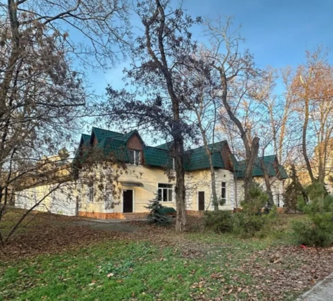 Комерційна нерухомість на вул. Сегедская, 364 м², 270 000$ — FAKTOR