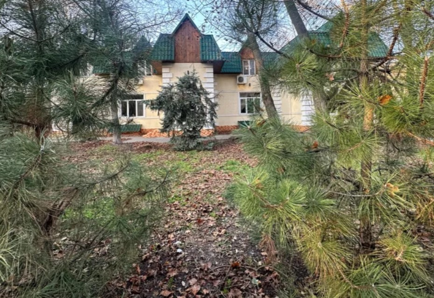 Комерційна нерухомість на вул. Сегедская, 364 м², 270 000$ — FAKTOR
