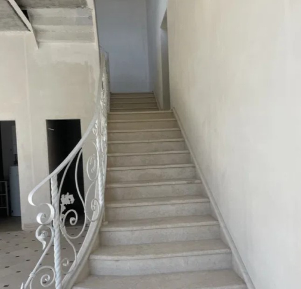 Комерційна нерухомість на вул. Каманина, 350 м², 600 000$ — FAKTOR