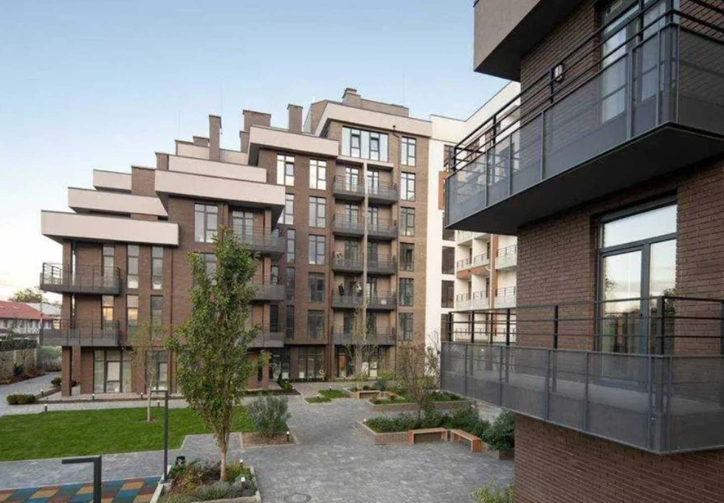 Комерційна нерухомість на вул. Неделина, 1140 м², 1 345 200$ — FAKTOR