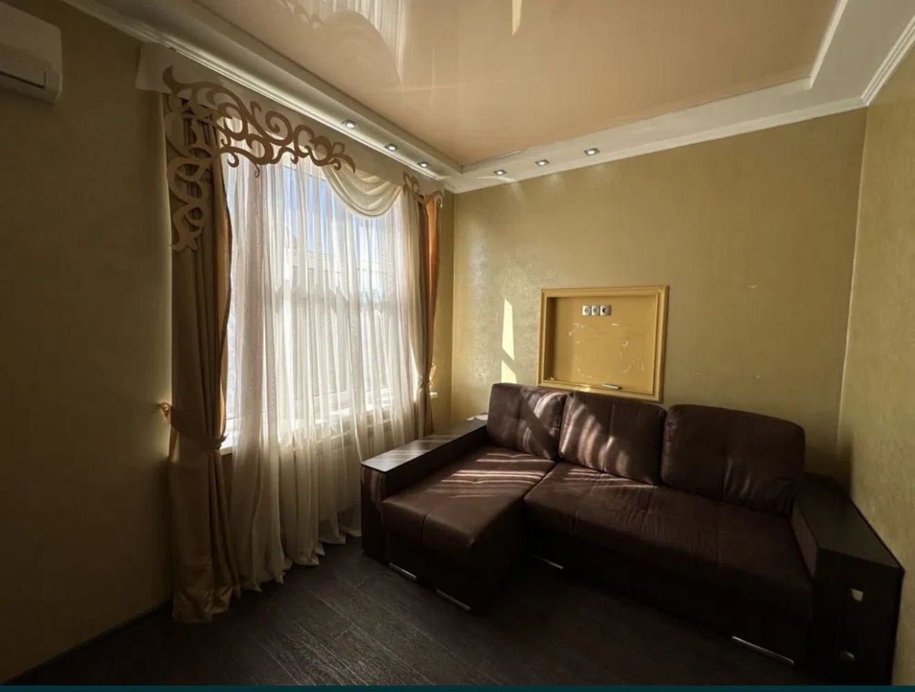 Будинок на вул. Светлая (Царское село), 300 м², 310 000$ — FAKTOR