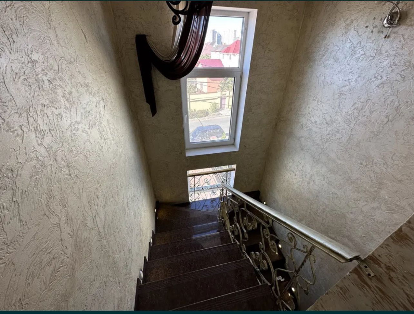 Будинок на вул. Светлая (Царское село), 300 м², 310 000$ — FAKTOR