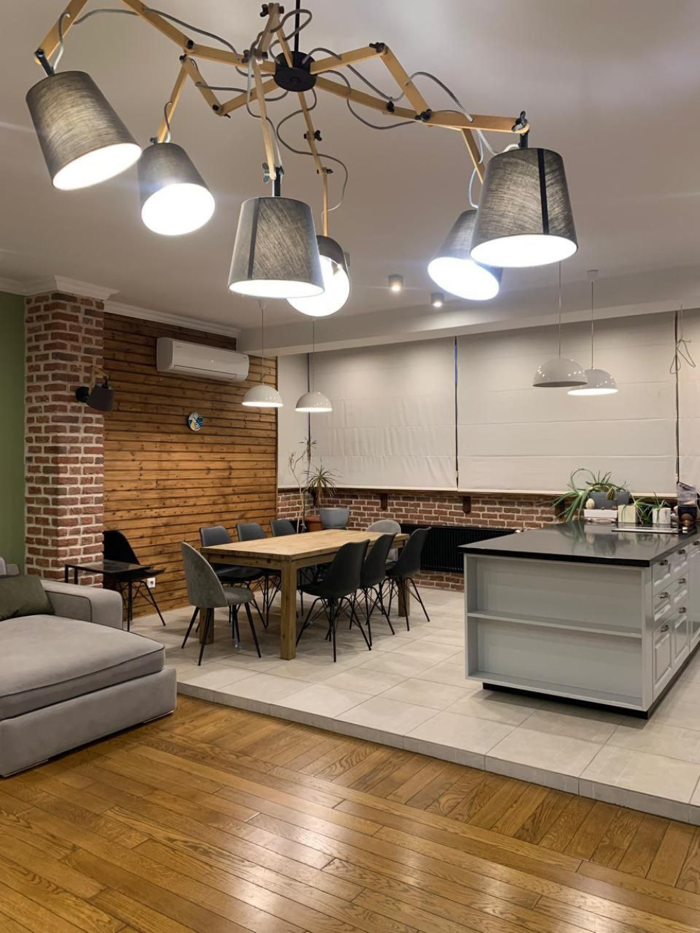 Квартира на ул. Армейская, 200 м², 290 000$ — FAKTOR