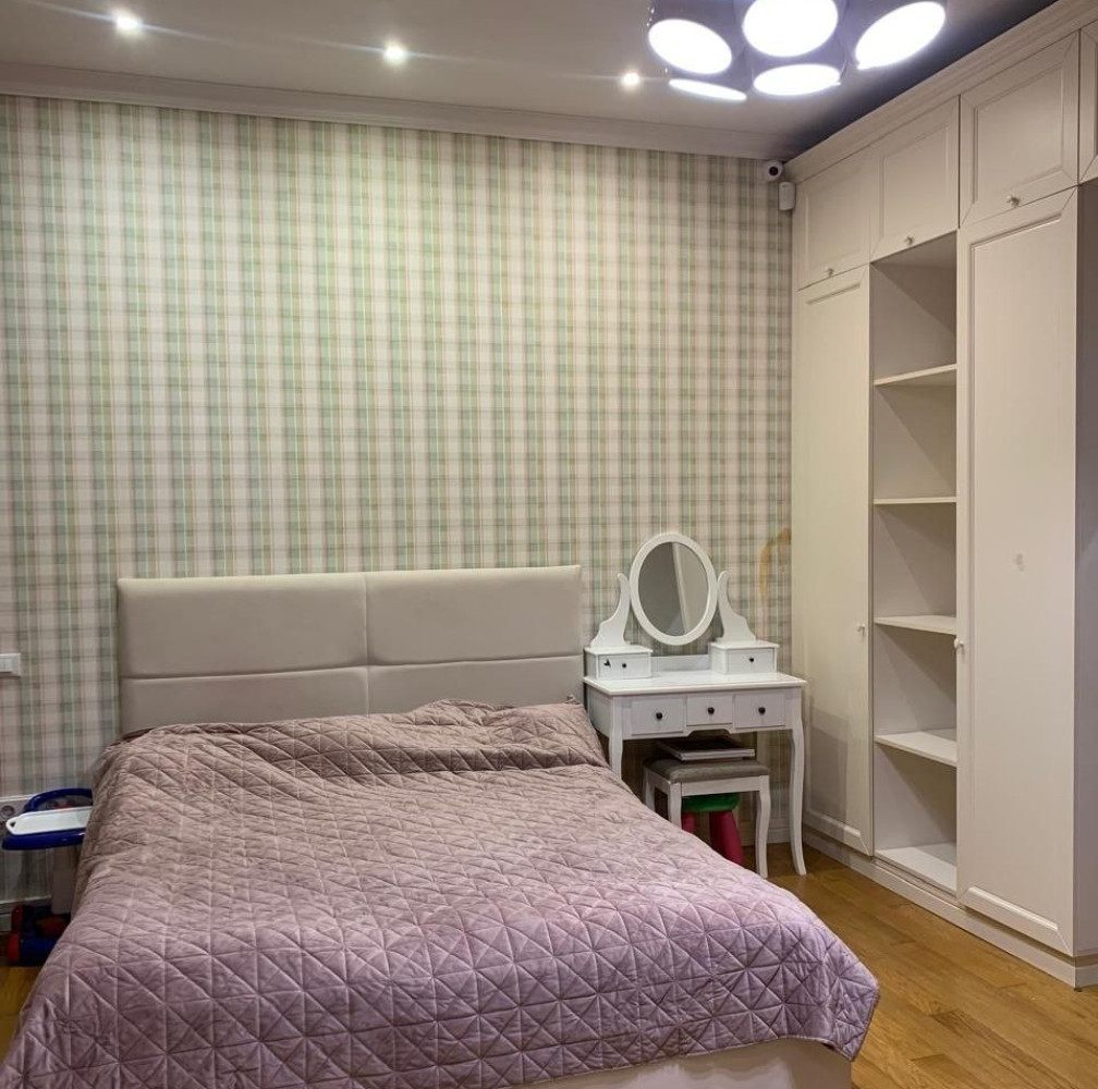 Квартира на вул. Армейская, 200 м², 290 000$ — FAKTOR