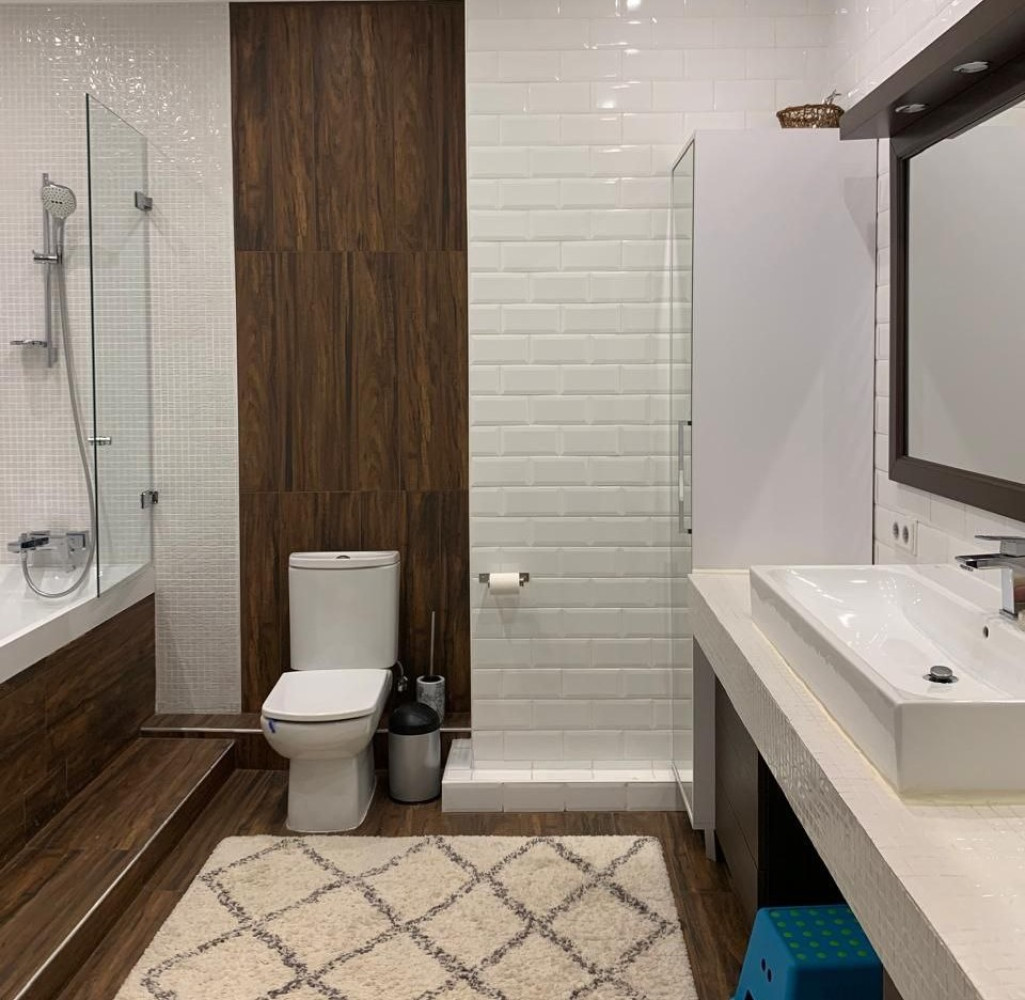 Квартира на вул. Армейская, 200 м², 290 000$ — FAKTOR