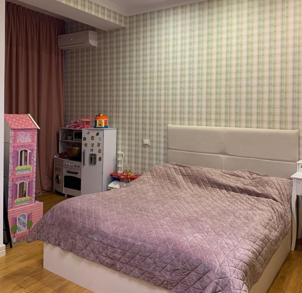 Квартира на вул. Армейская, 200 м², 290 000$ — FAKTOR