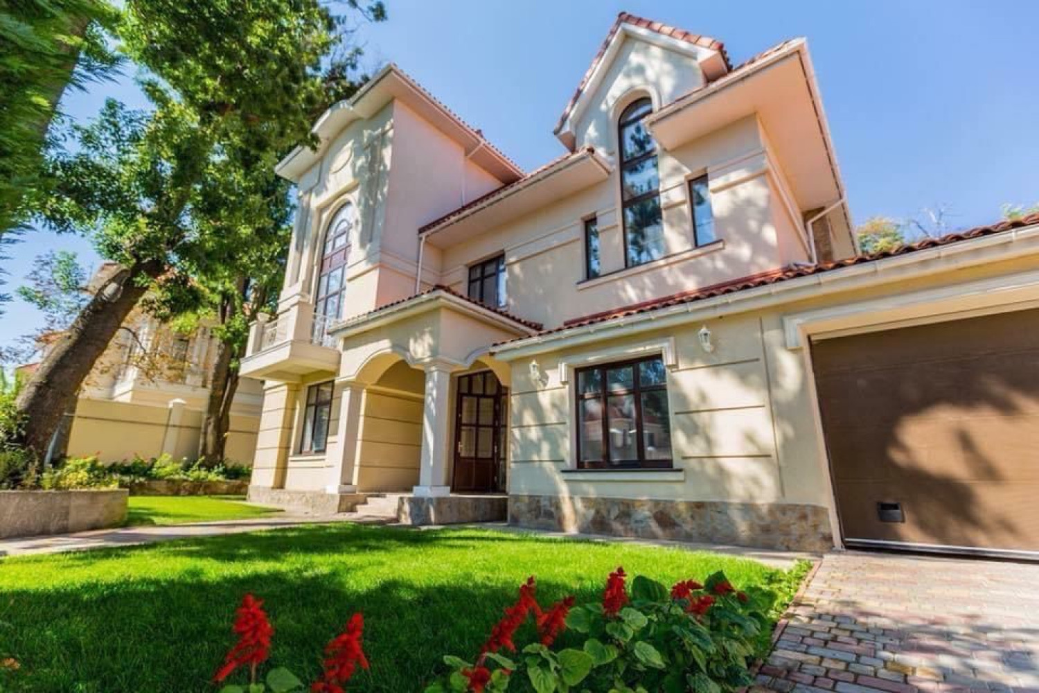 Дом на ул. Дмитриевская (Донского) (Фонтан), 444 м², 530 000$ — FAKTOR
