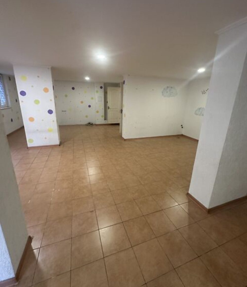 Комерційна нерухомість на вул. Массив Радужный, 58 м², 39 000$ — FAKTOR