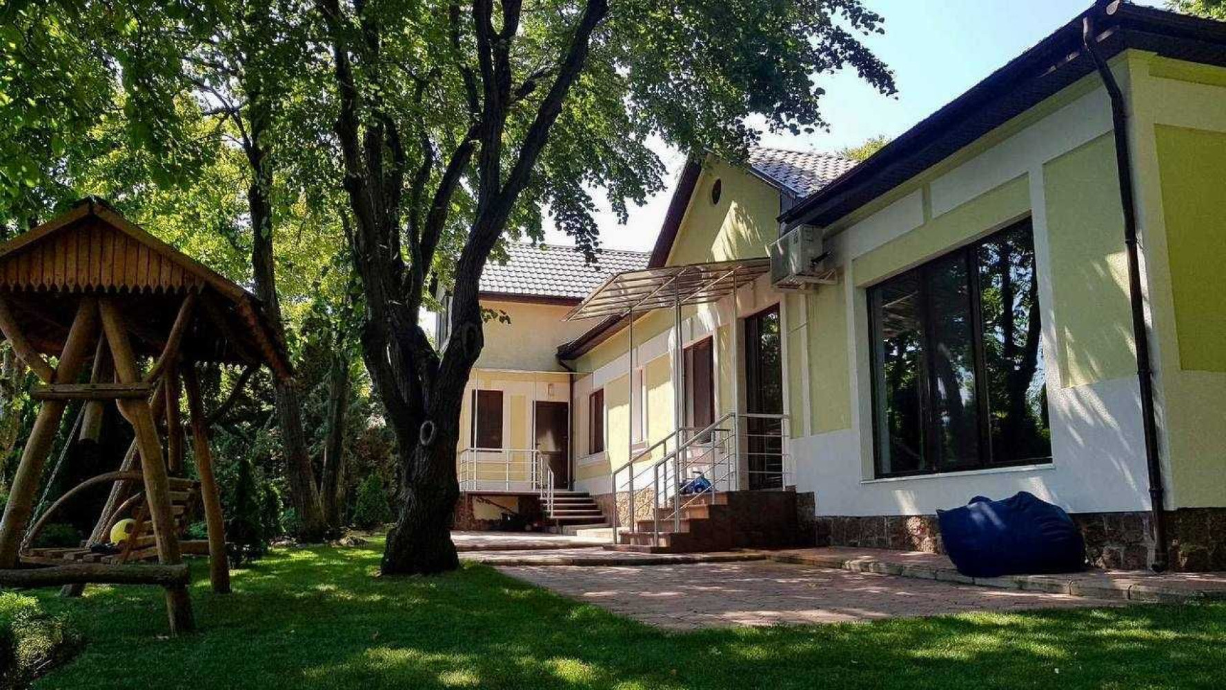 Дом на ул. Южносанаторный переулок, 220 м², 1 150 000$ — FAKTOR