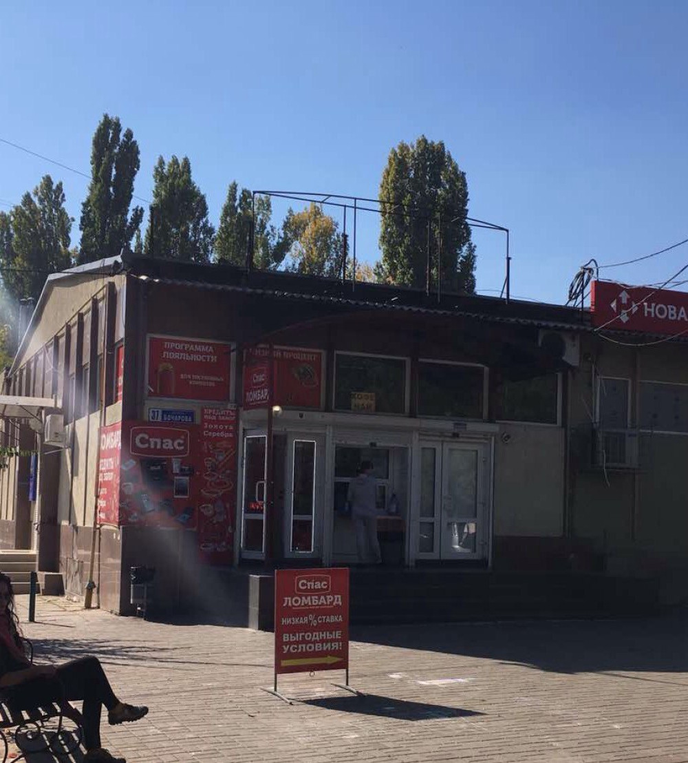 Комерційна нерухомість на вул. Владислава Бувалкина, 170 м², 210 000$ — FAKTOR